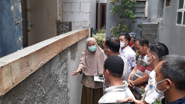 Hebok Akses Keluar Masuk Rumah Terhalang Tembok Tetangga